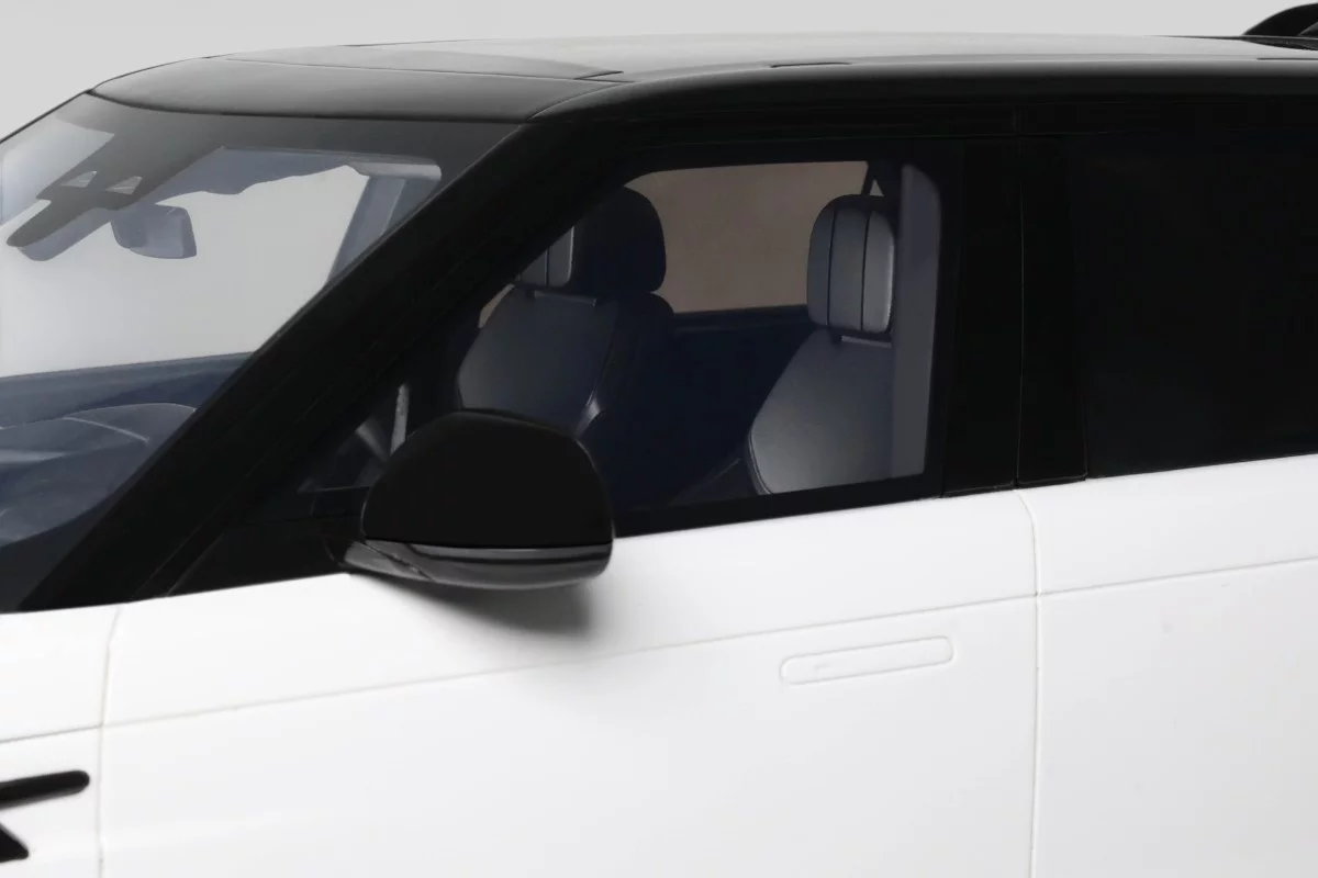 Land Rover Range Rover Sport P510E - Image 11