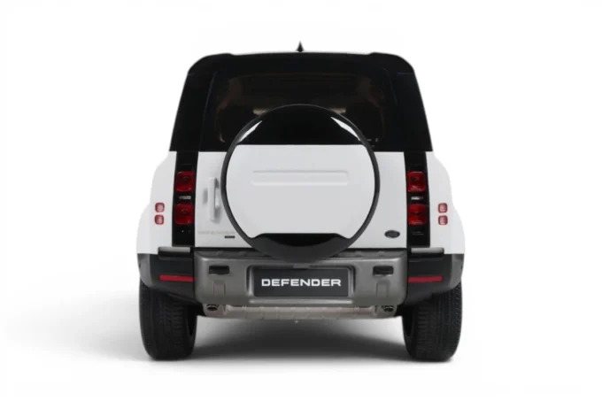 Land Rover Defender 110 P400X – Image 4