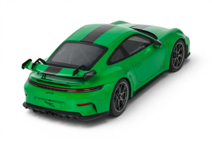 Porsche 911 GT3 Weissach Pack (992.2) - Image 4