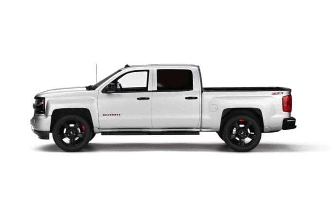 Chevrolet Silverado Redline Edition – Image 11