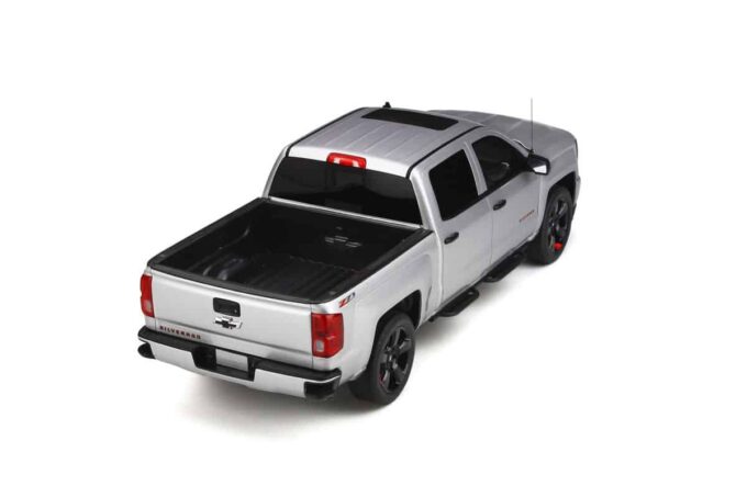 Chevrolet Silverado Redline Edition – Image 7