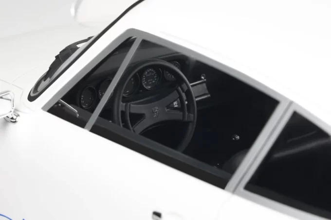 Porsche 911 Carrera 2.7 RS – Image 9