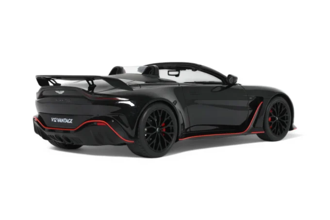 Aston Martin V12 Vantage Roadster - Image 2