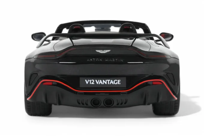 Aston Martin V12 Vantage Roadster - Image 4