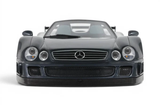 Mercedes-Benz CLK-GTR Roadster – Image 3