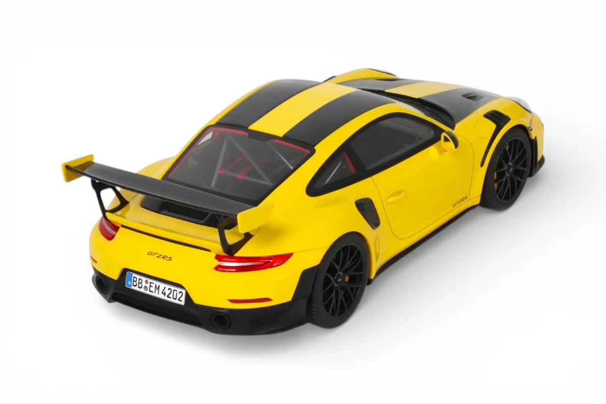 Porsche 911 GT2 RS (991.2) Nürburgring Lap Record - Image 7