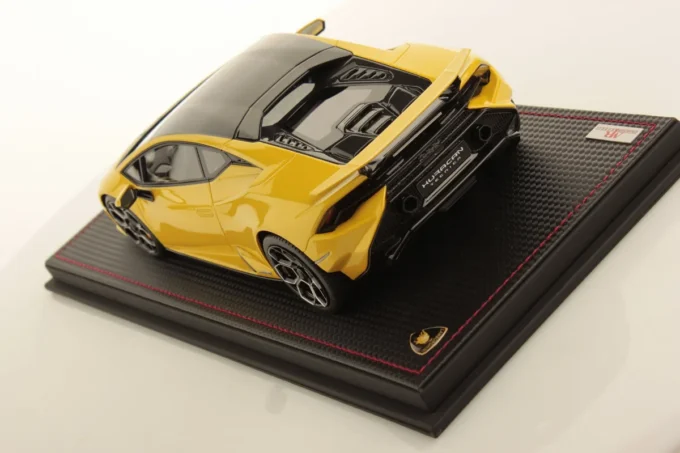 Lamborghini Huracan Tecnica – Image 4