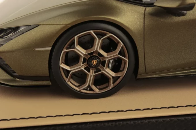 Lamborghini Huracan Tecnica - Image 5