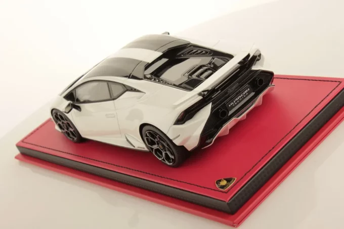 Lamborghini Huracan Tecnica - Image 4