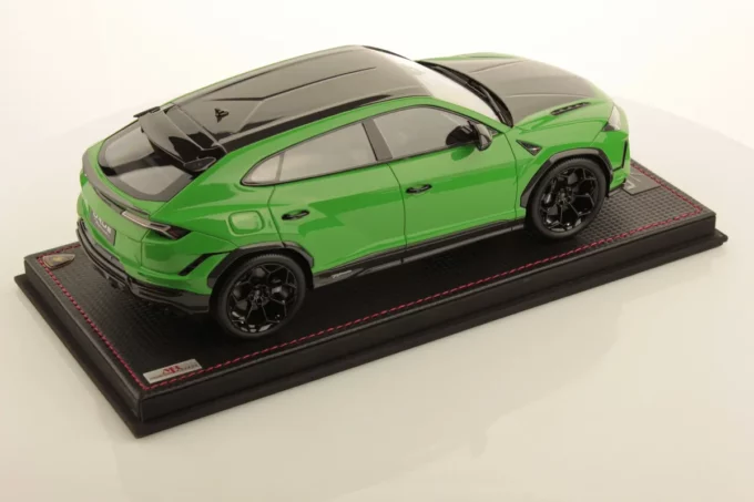 Lamborghini Urus Performante - Image 2