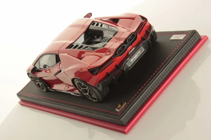 Lamborghini Revuelto – Image 4