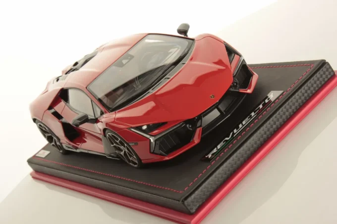Lamborghini Revuelto – Image 3