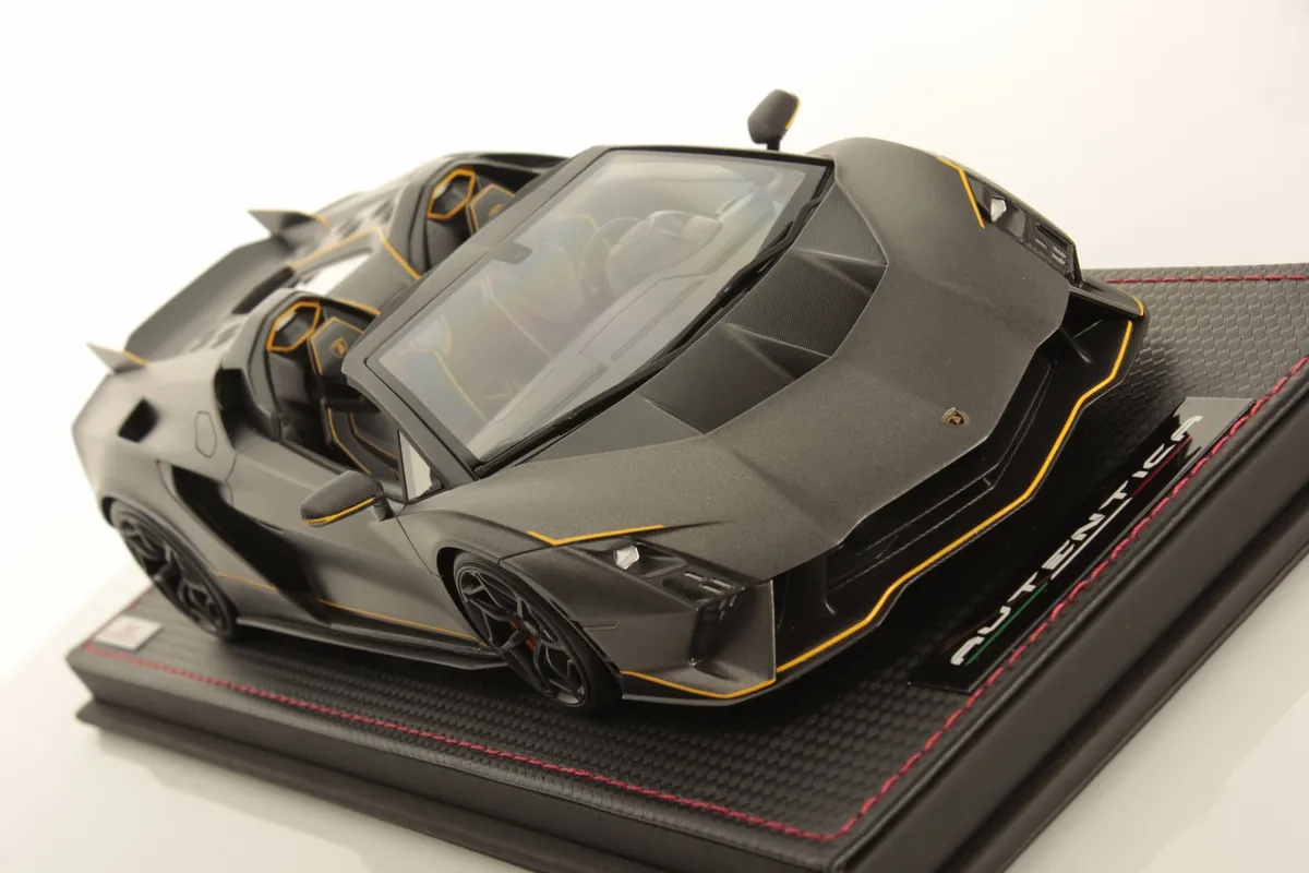 MR collection LAMBO ミニカー　1/18 箱無し MR collection LAMBO ミニカー 1/18 箱無し MR collection LAMBO