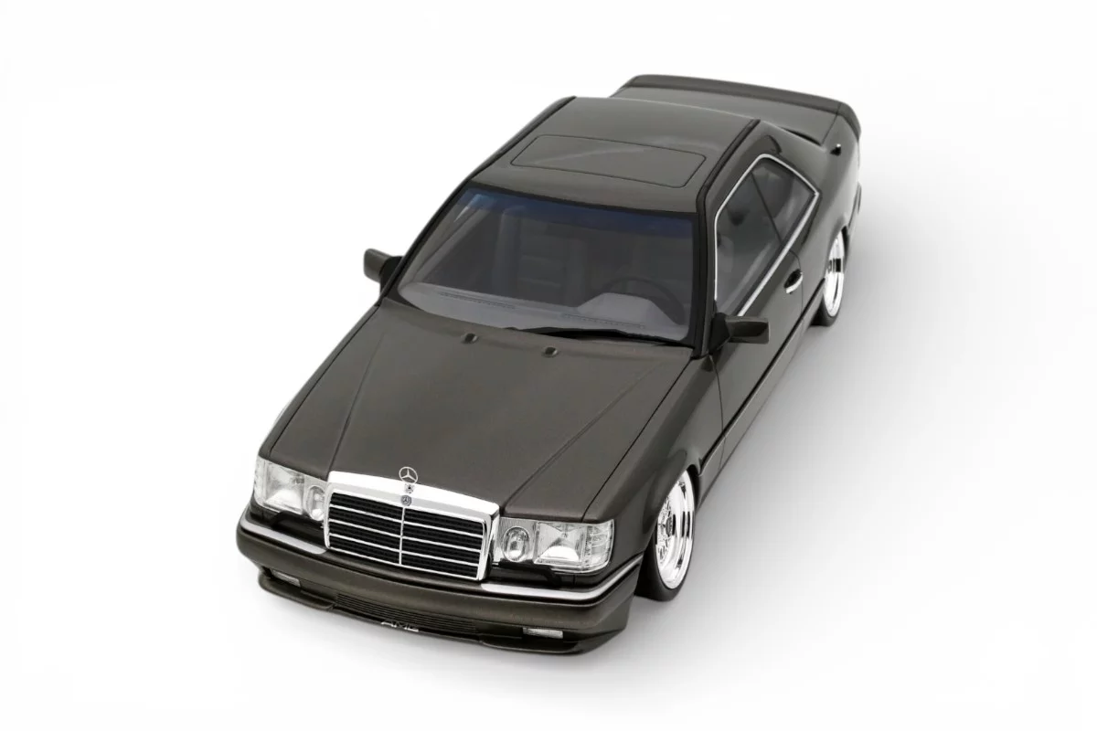 Mercedes-Benz C124 AMG « stance » - Image 8