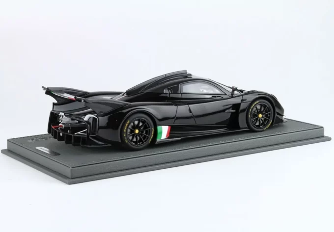 Pagani Huayra R – Image 2