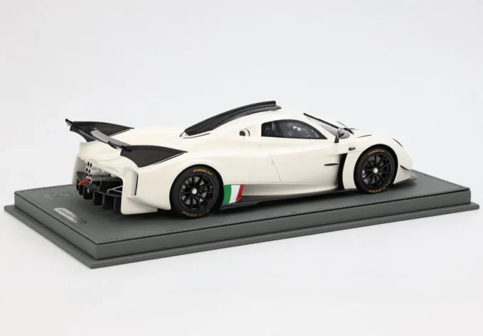 Pagani Huayra R – Image 2