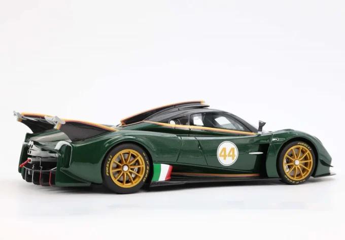 Pagani Huayra R - Image 4