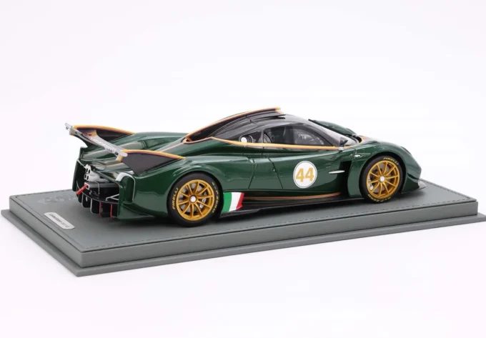 Pagani Huayra R - Image 2