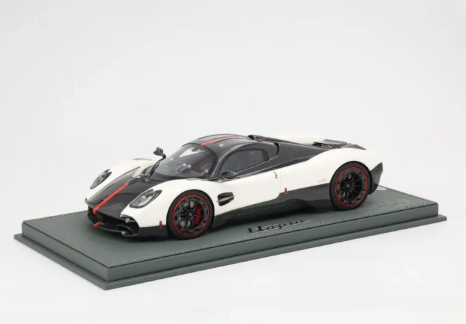 Pagani Utopia