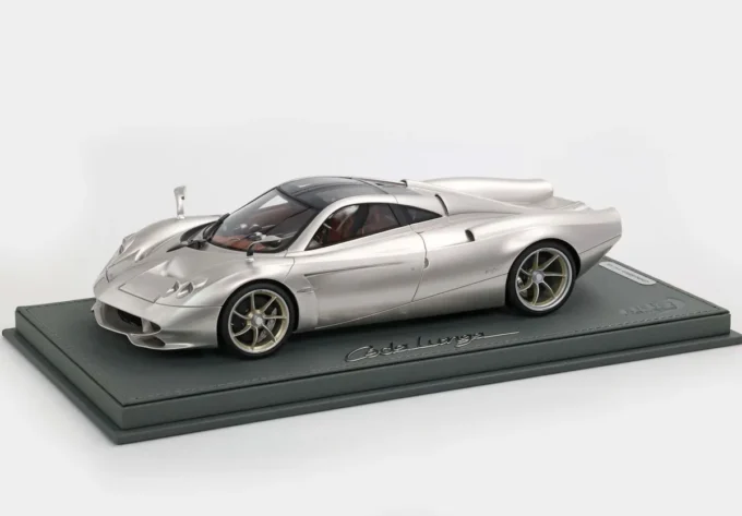 Pagani Huayra Codalunga