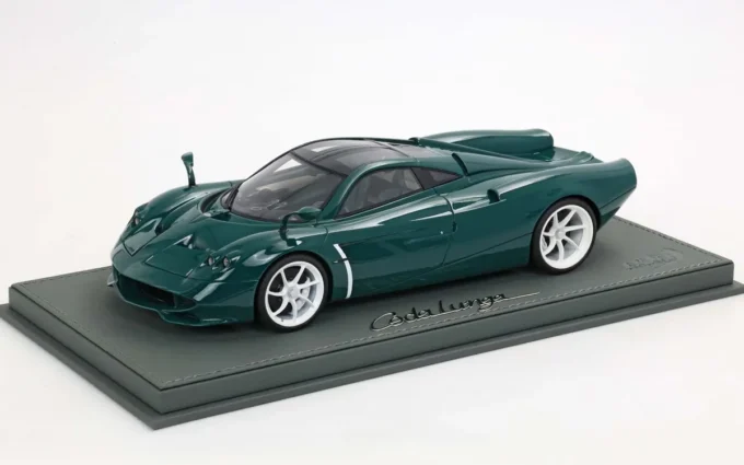 Pagani Huayra Codalunga