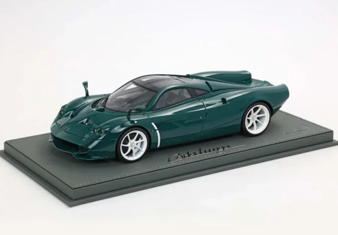 Pagani Huayra Codalunga
