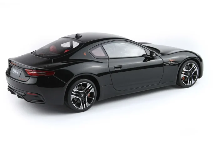 Maserati GranTurismo Folgore - Image 8