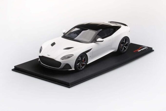 Aston Martin DBS Supperleggera - Image 4