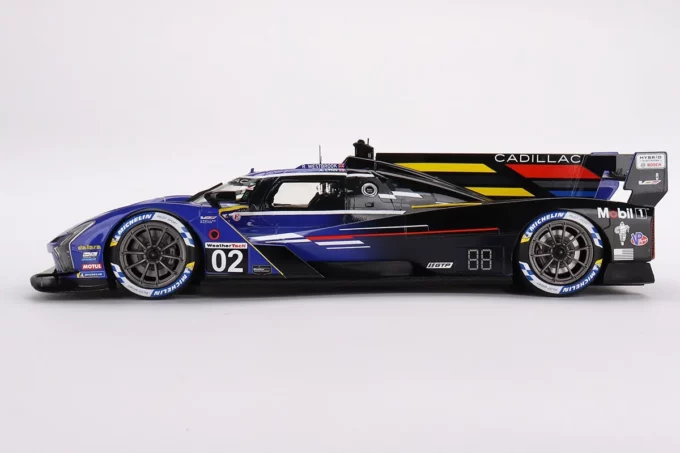 Cadillac V-Series R IMSA Daytona 2023 - Image 3