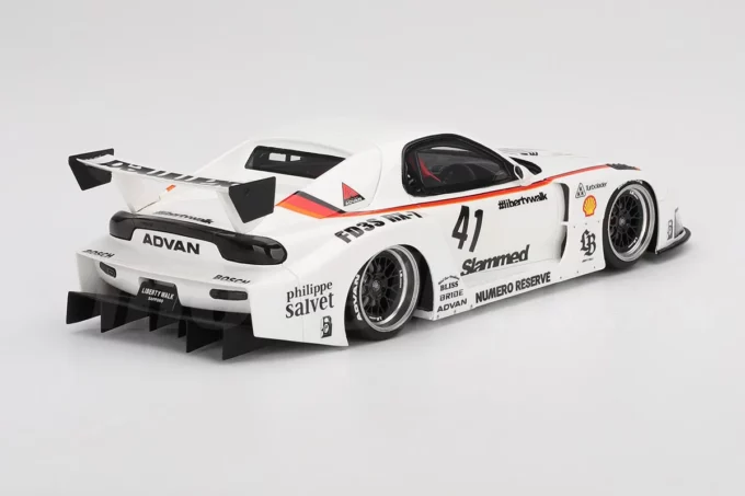 Mazda RX-7 LB-Super Silhouette Liberty Walk - Image 2