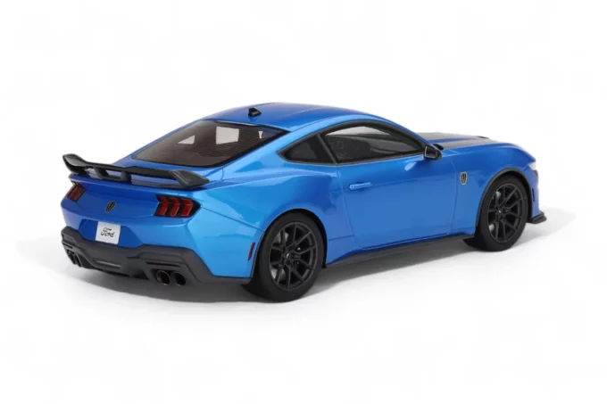 Ford Mustang Dark Horse - Image 2