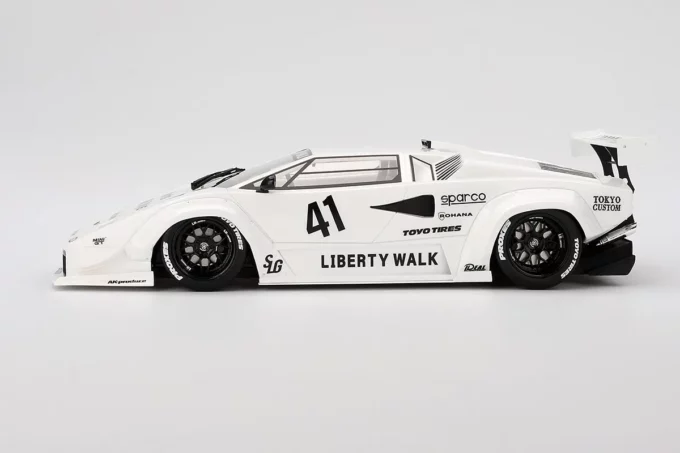 Lamborghini Countach LB-Works TAS 2024 - Image 3